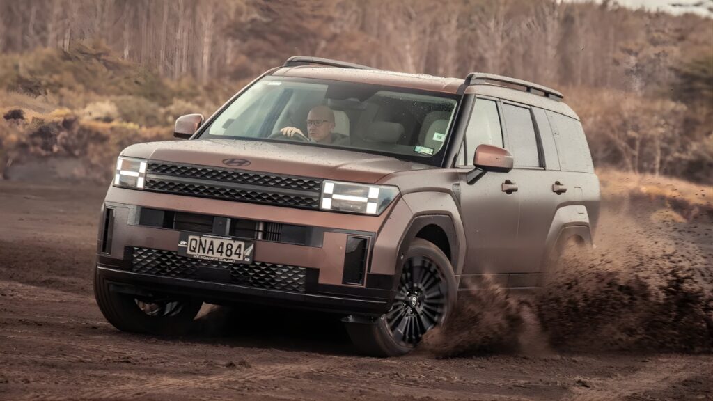 2026 Hyundai Santa Fe: Bold Design Meets Next-Gen Family Comfort