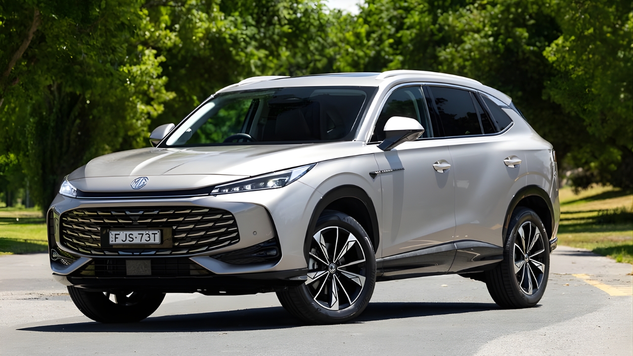 MG HS Review – Performance, Comfort & Advanced Safety Features